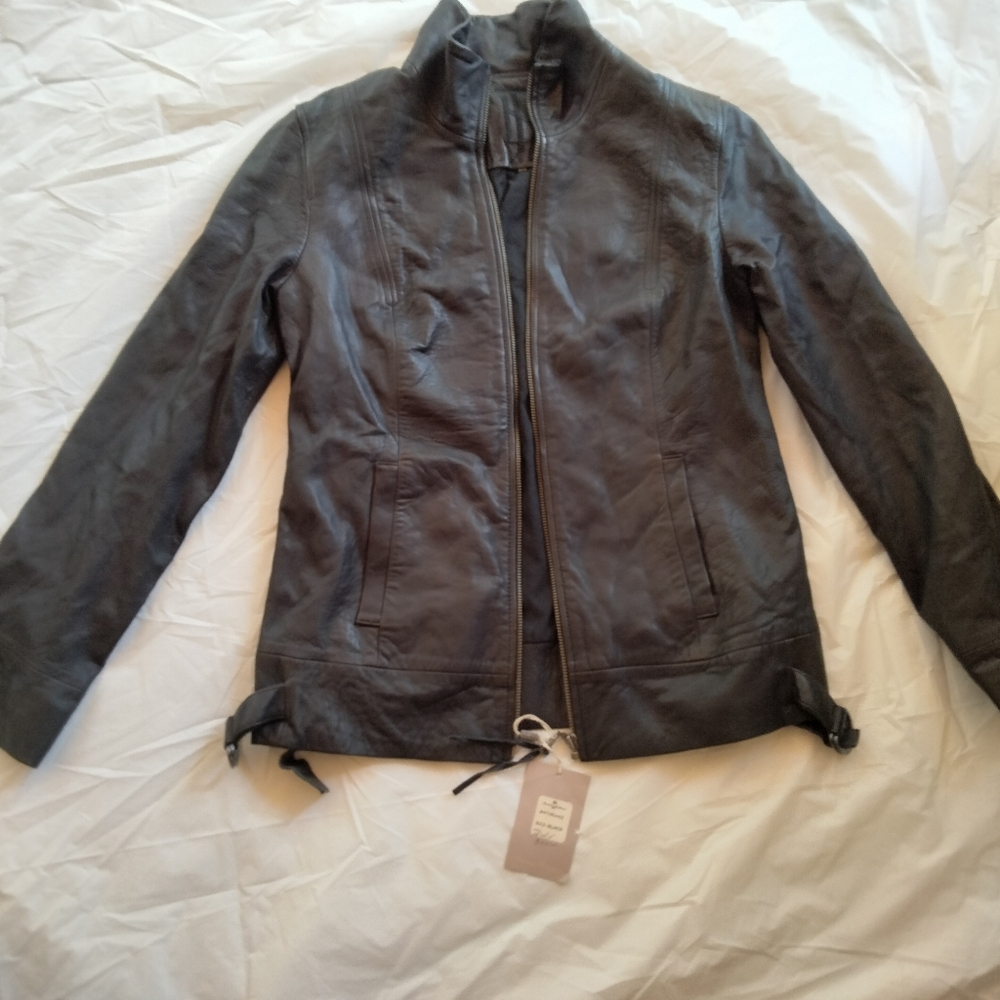 Tommy Bahama indigo palms Iridescent Leather Jacket! Size M-L